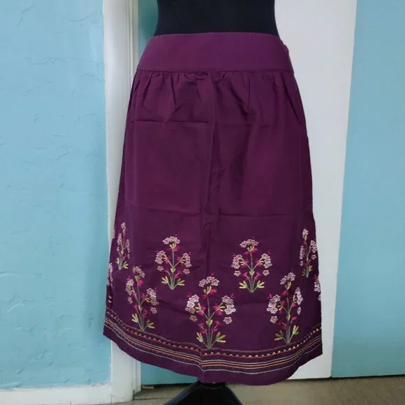 Talbots Purple Floral Embroidery Beaded Skirt - Picture 2 of 6